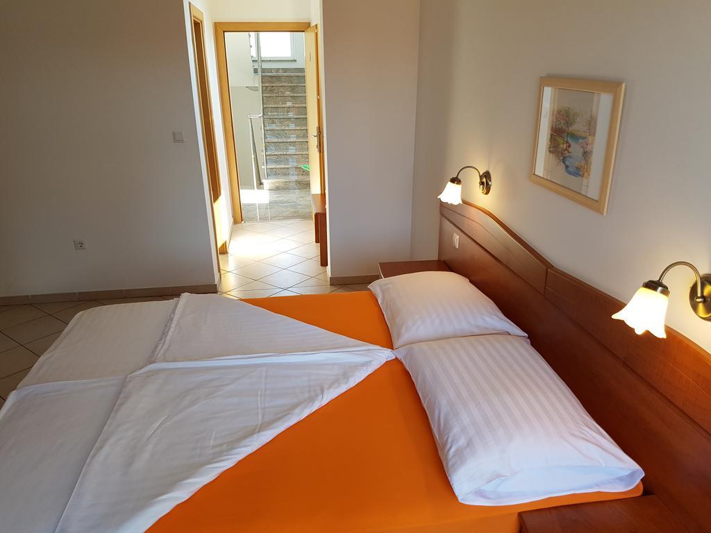 Guesthouse Villa Adria 말린스카 외부 사진