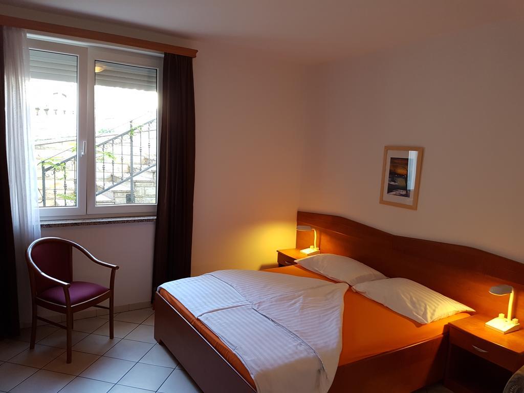 Guesthouse Villa Adria 말린스카 외부 사진