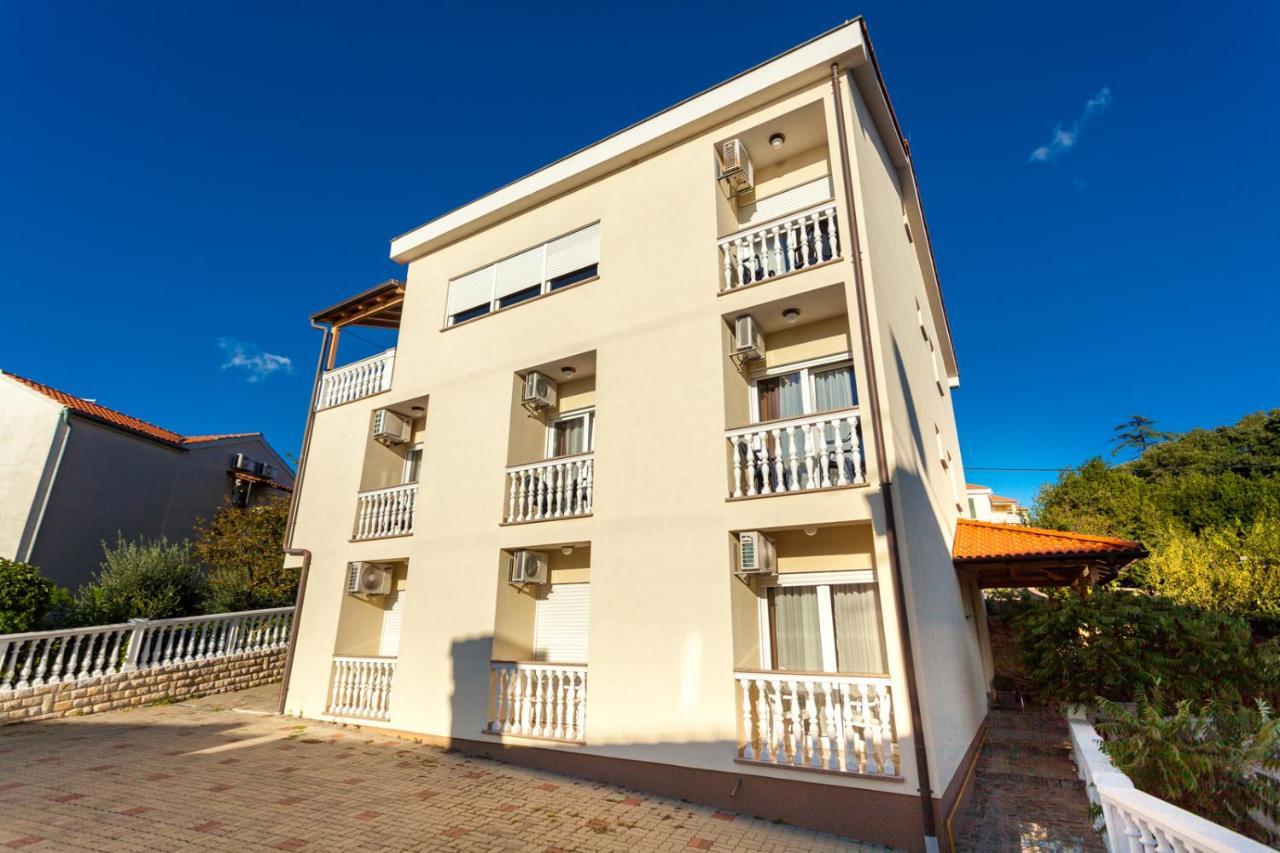 Guesthouse Villa Adria 말린스카 외부 사진